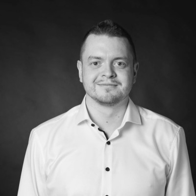 Ákos Csík